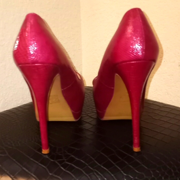 C Label Raspberry Snakeskin Stiletto Platform π - Picture 6 of 15